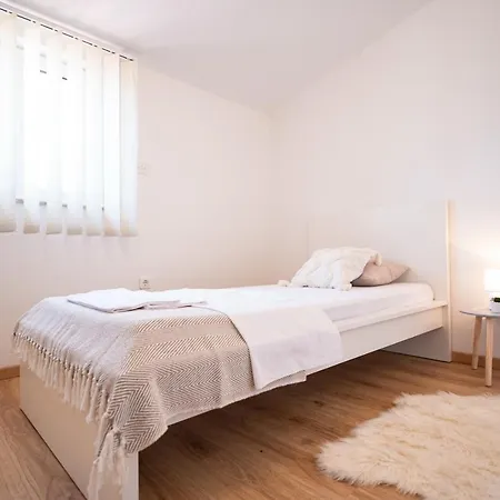 Kuca Za Odmor Karla Casa vacanze Benkovac