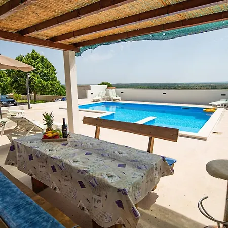 Kuca Za Odmor Karla Casa vacanze *
